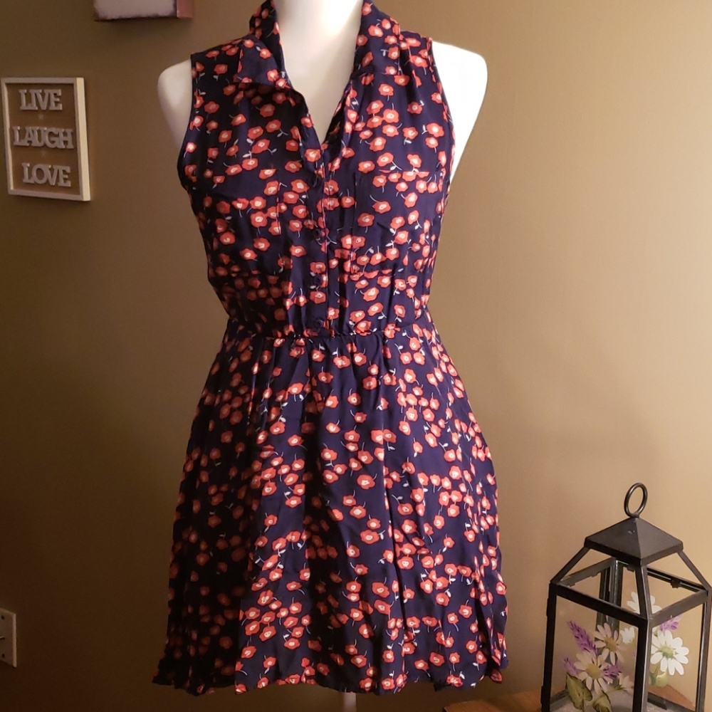 🎉HP🎉Love H8 dress, size M